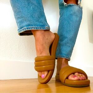 Seychelles Low Key Slide Sandal